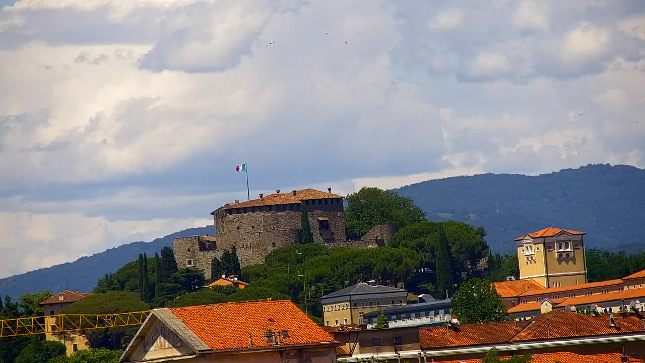 Čudovit panoramski pogled na Šempeter pri Gorici