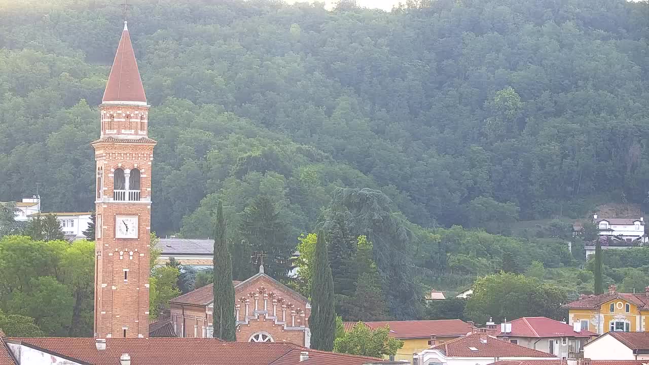 Čudovit panoramski pogled na Šempeter pri Gorici