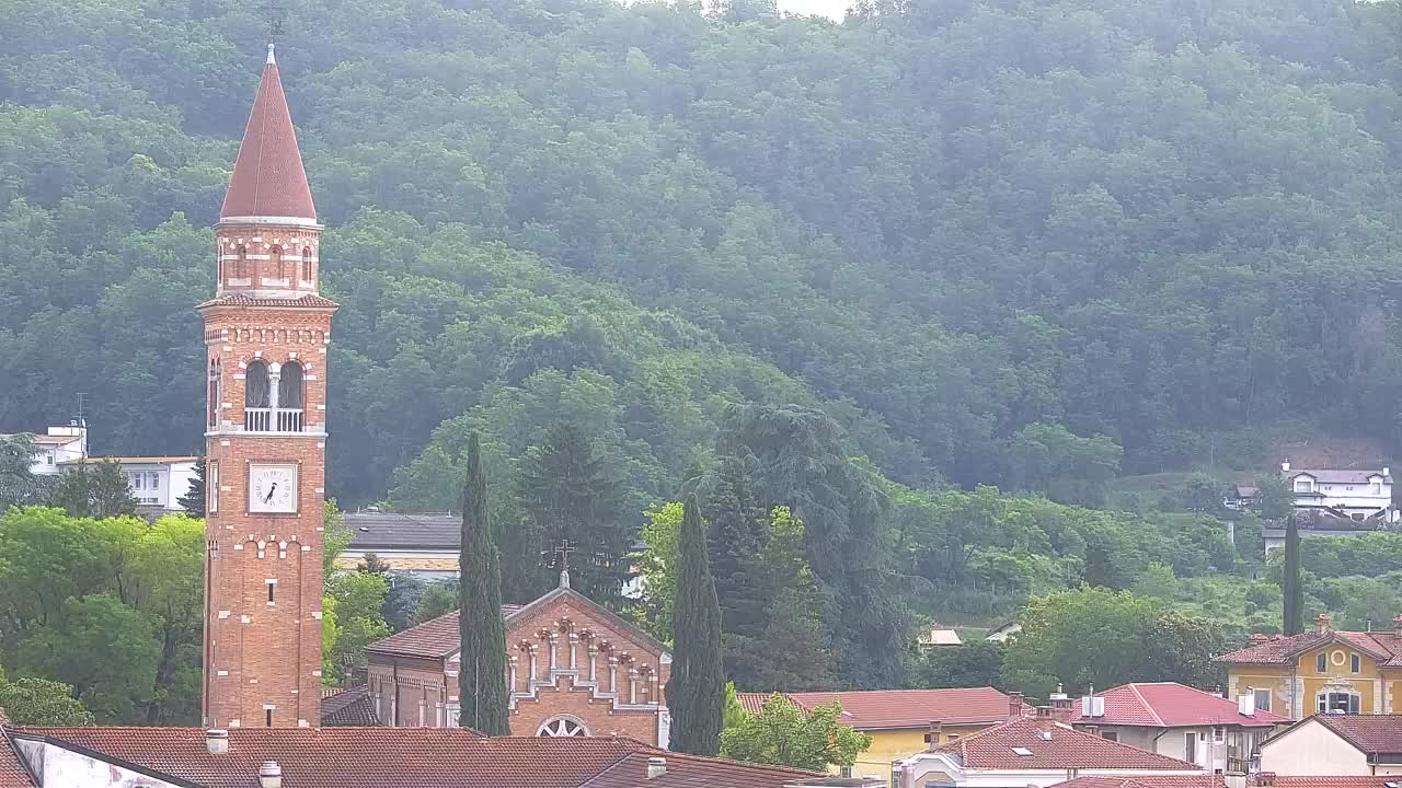 Čudovit panoramski pogled na Šempeter pri Gorici