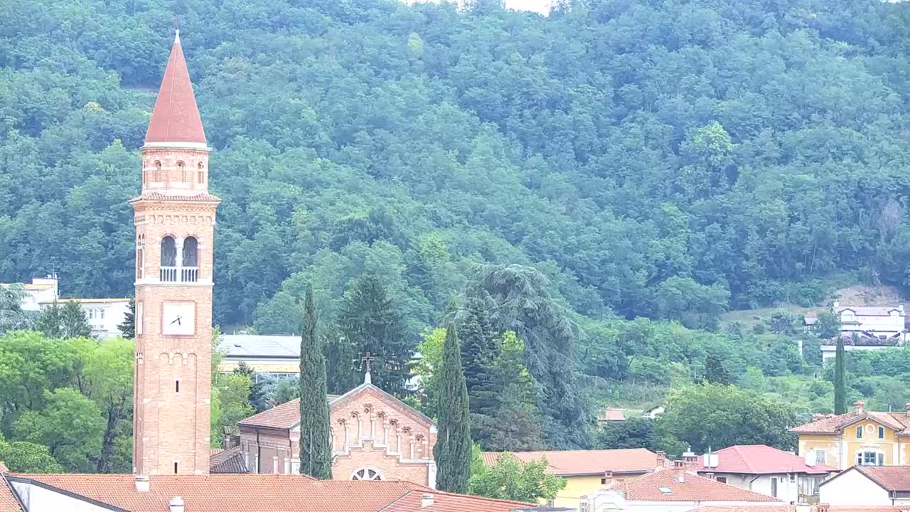 Prekrasan panoramski pogled na Šempeter pri Gorici