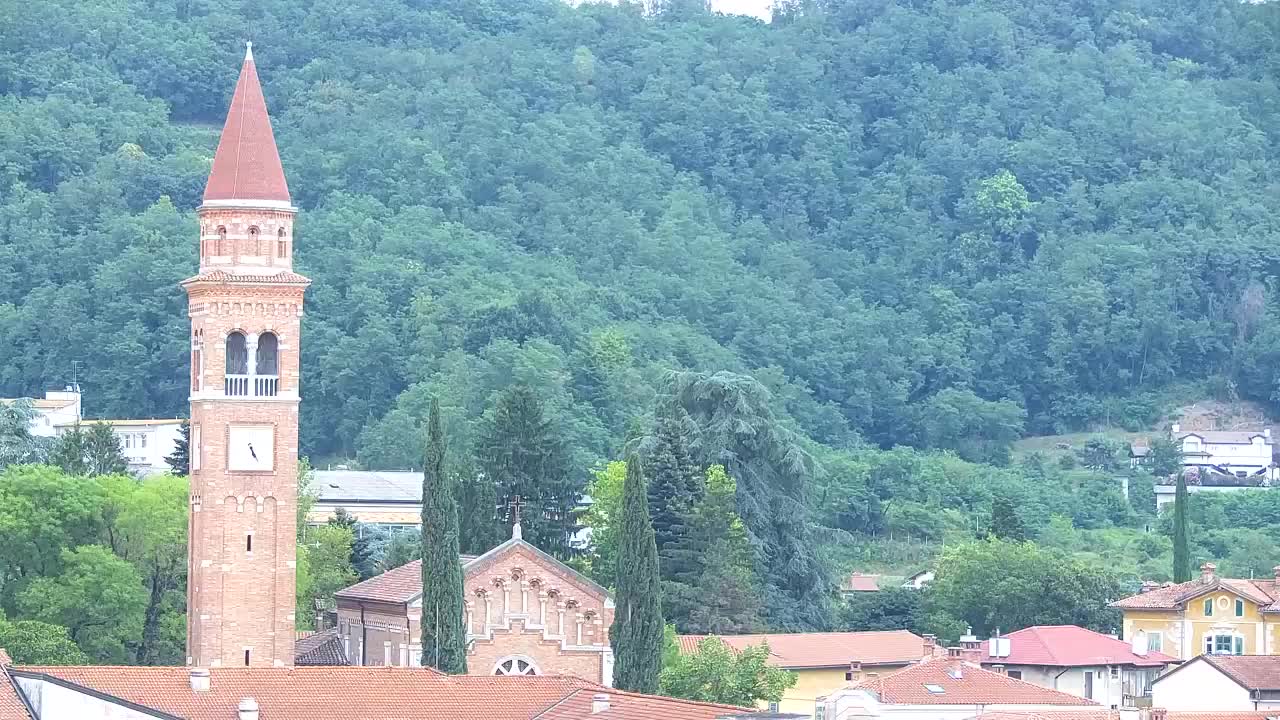 Čudovit panoramski pogled na Šempeter pri Gorici