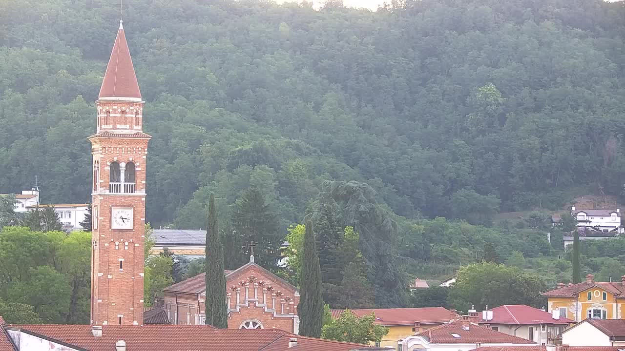 Prekrasan panoramski pogled na Šempeter pri Gorici