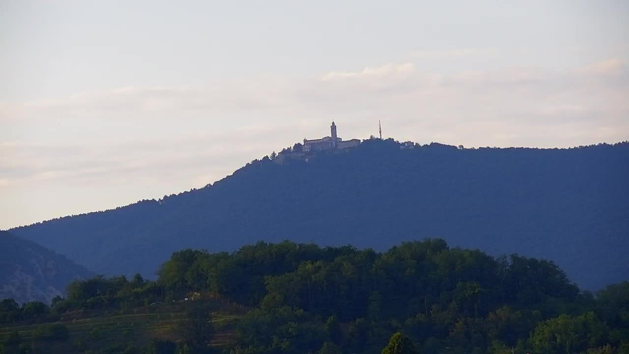 Čudovit panoramski pogled na Šempeter pri Gorici