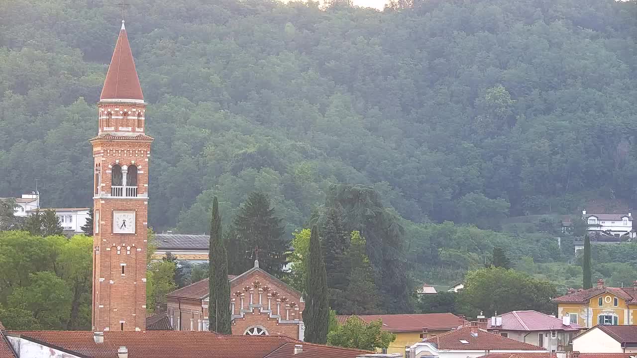Prekrasan panoramski pogled na Šempeter pri Gorici