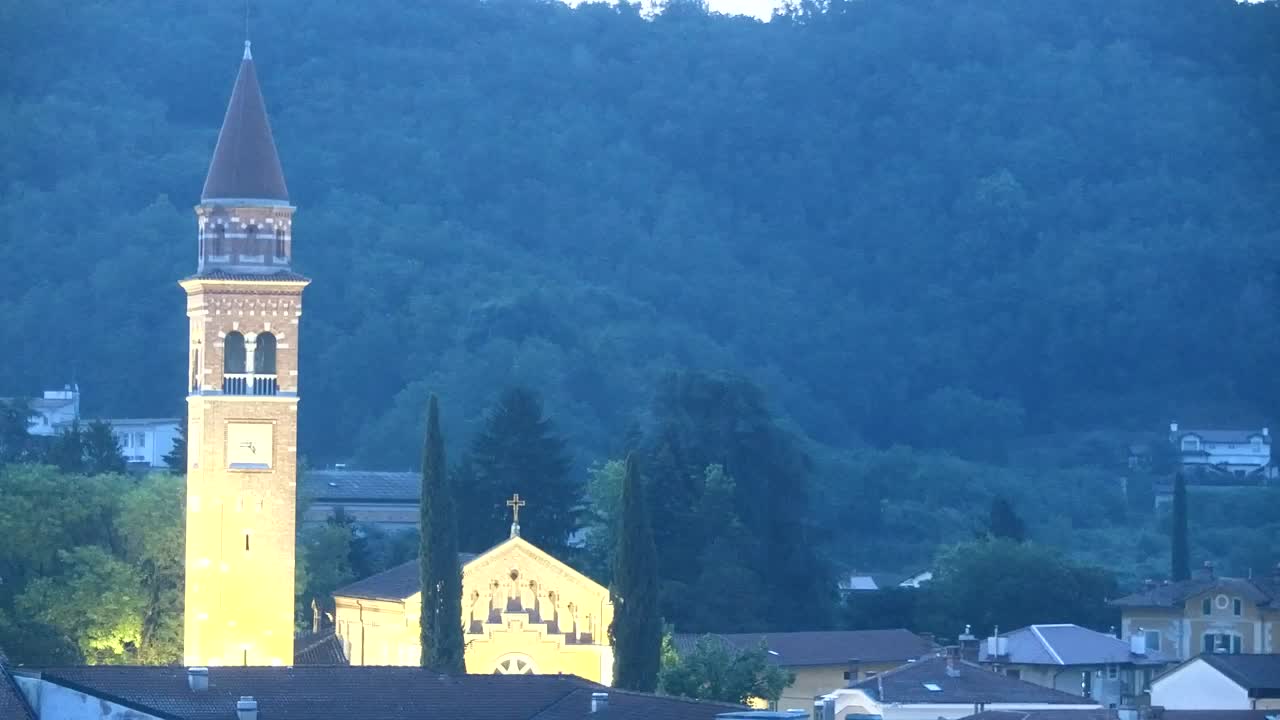 Čudovit panoramski pogled na Šempeter pri Gorici