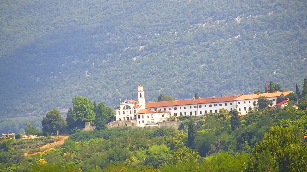 Čudovit panoramski pogled na Šempeter pri Gorici