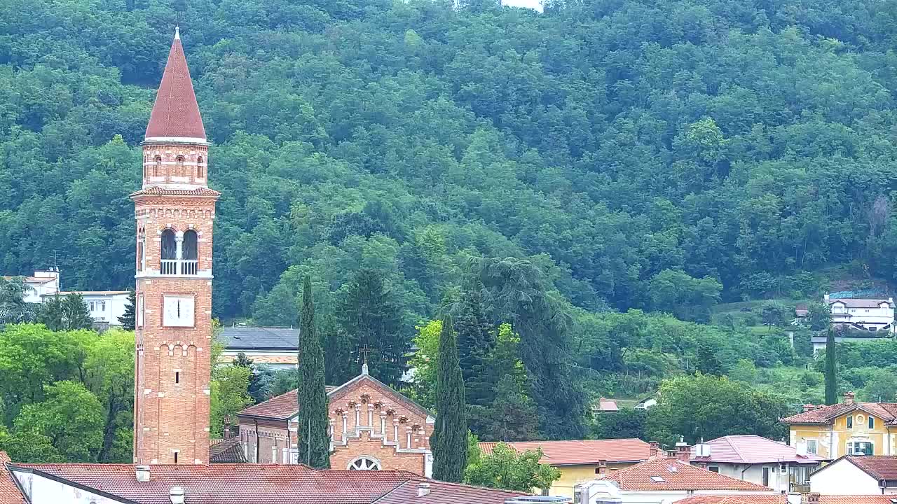 Čudovit panoramski pogled na Šempeter pri Gorici