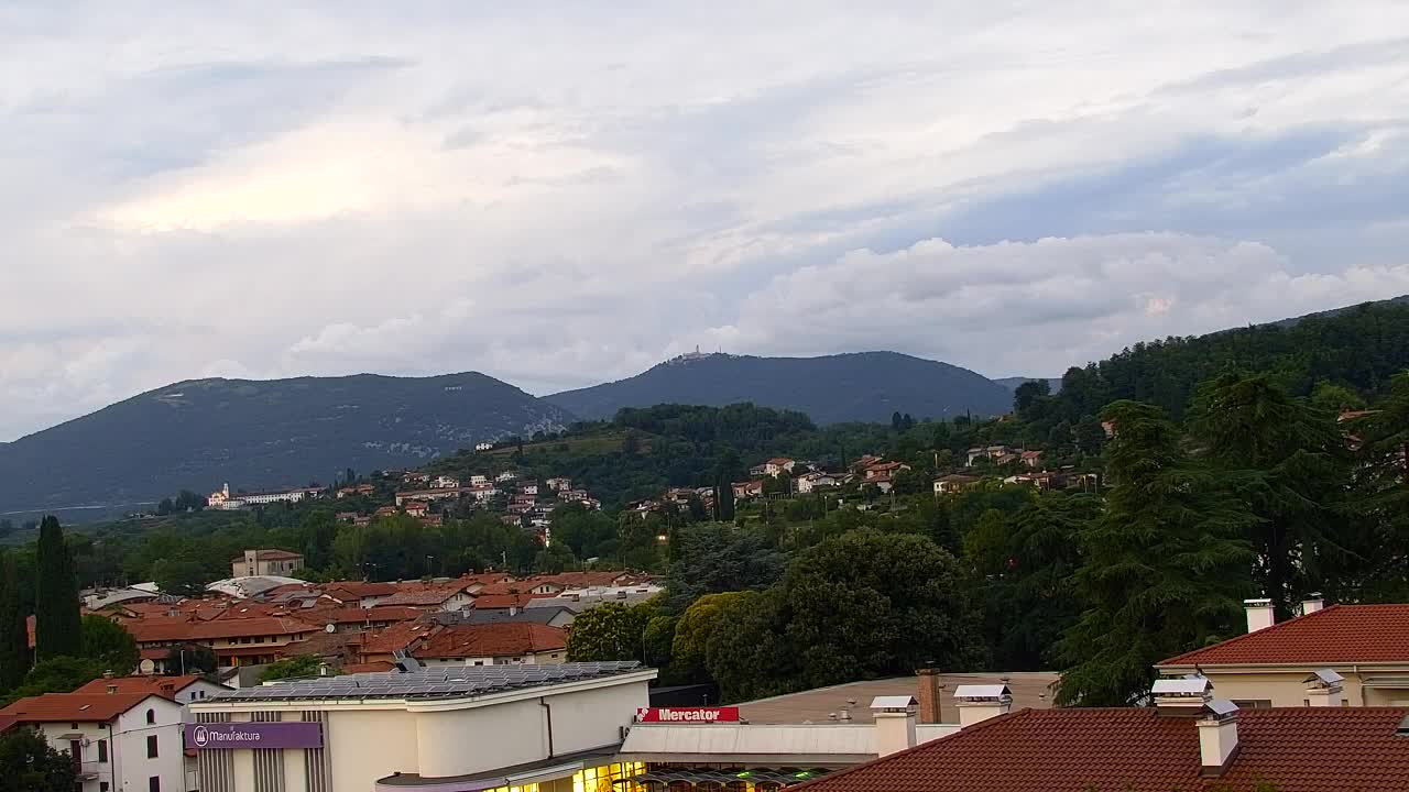 Prekrasan panoramski pogled na Šempeter pri Gorici