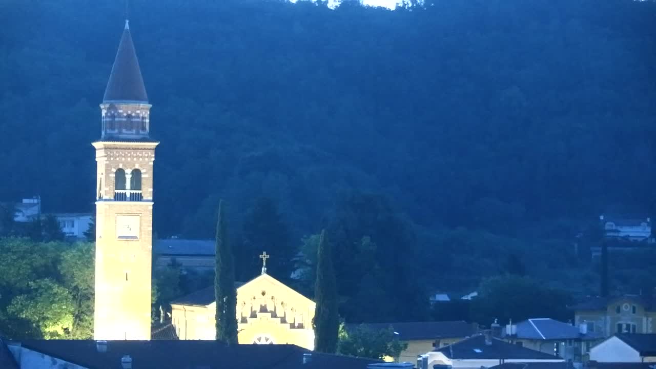 Čudovit panoramski pogled na Šempeter pri Gorici
