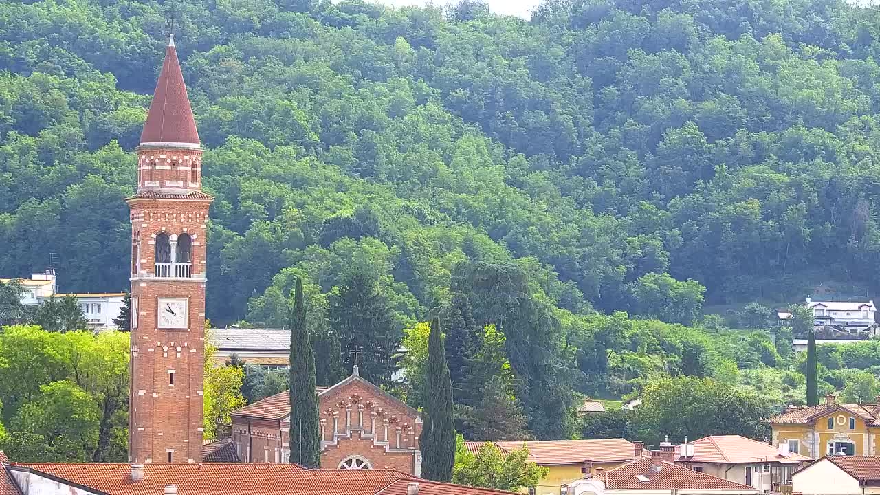 Čudovit panoramski pogled na Šempeter pri Gorici