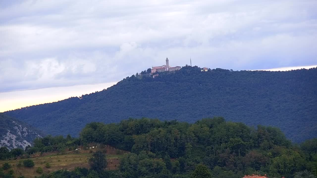Čudovit panoramski pogled na Šempeter pri Gorici