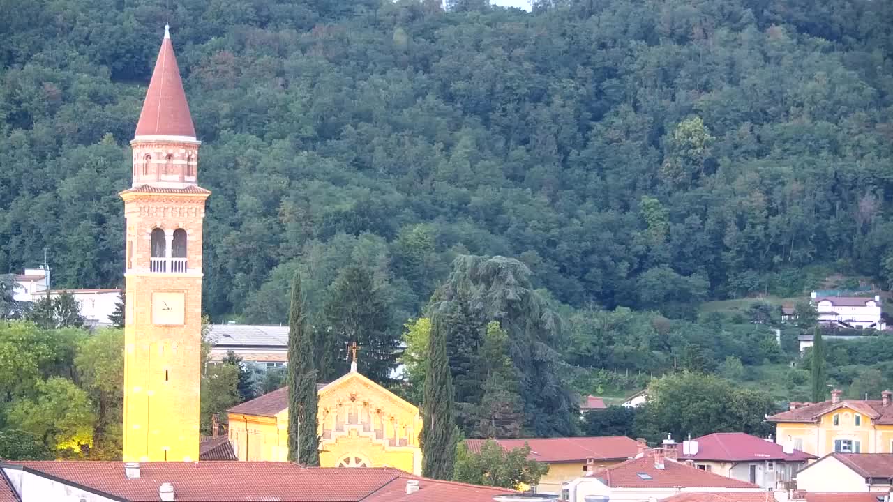 Panorama mozzafiato di Šempeter pri Gorici