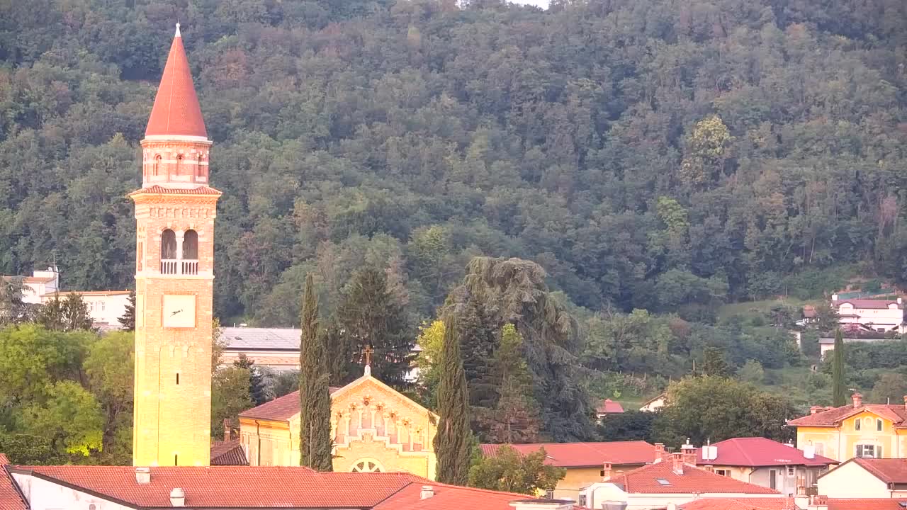 Čudovit panoramski pogled na Šempeter pri Gorici