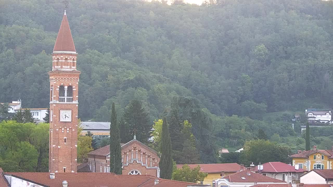 Čudovit panoramski pogled na Šempeter pri Gorici