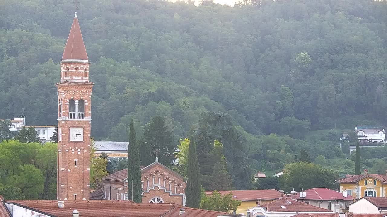 Prekrasan panoramski pogled na Šempeter pri Gorici