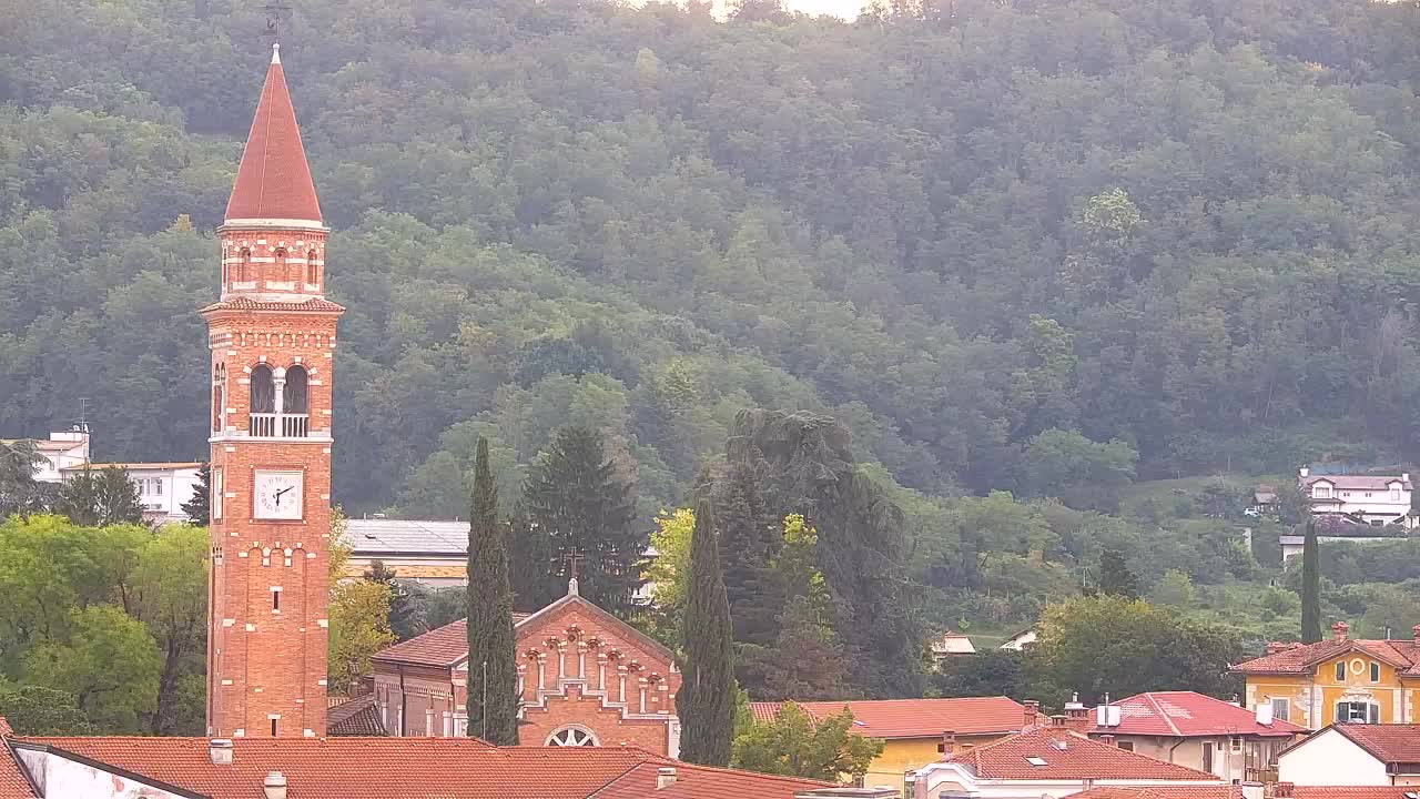 Prekrasan panoramski pogled na Šempeter pri Gorici