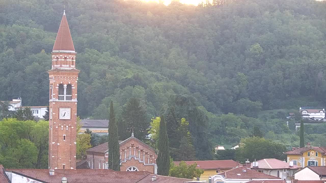 Prekrasan panoramski pogled na Šempeter pri Gorici