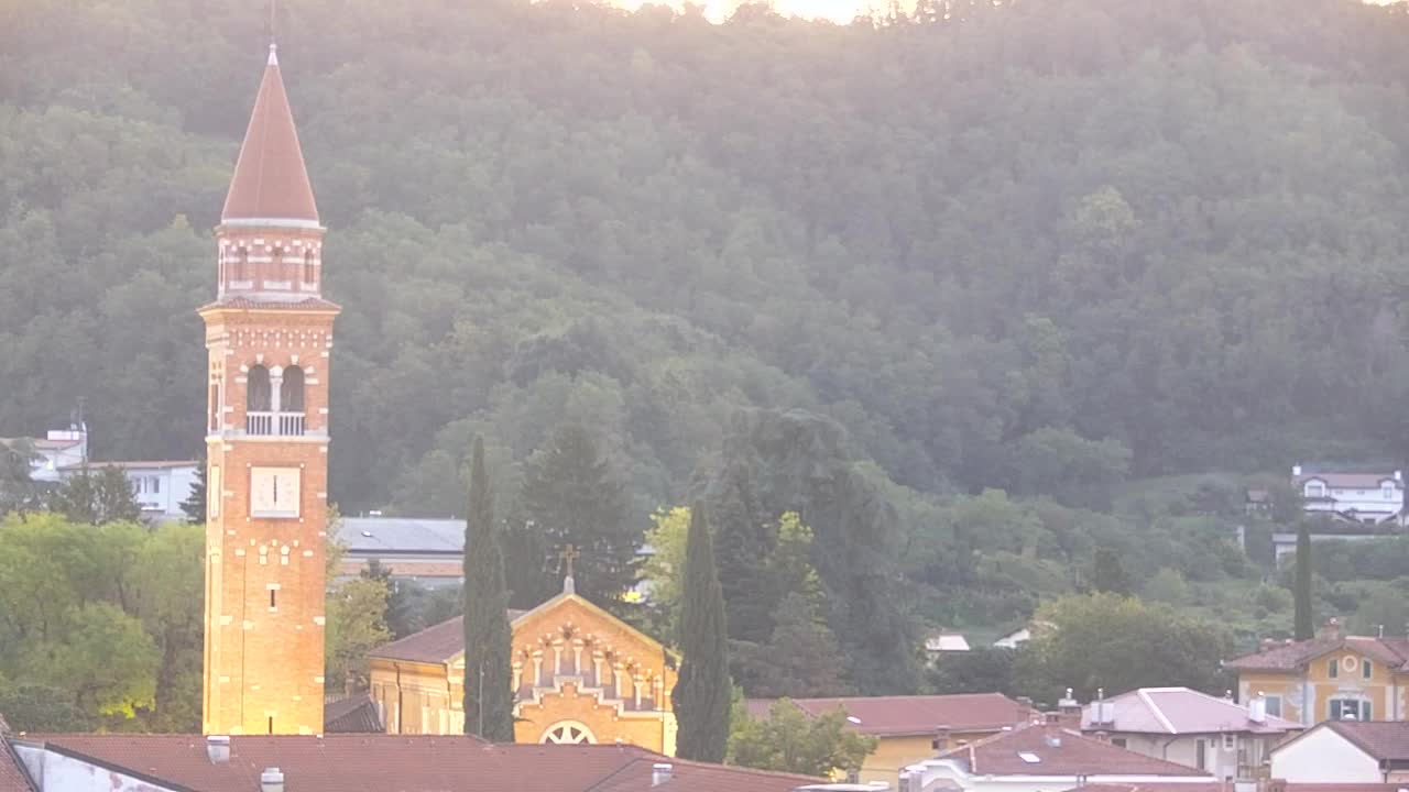 Prekrasan panoramski pogled na Šempeter pri Gorici