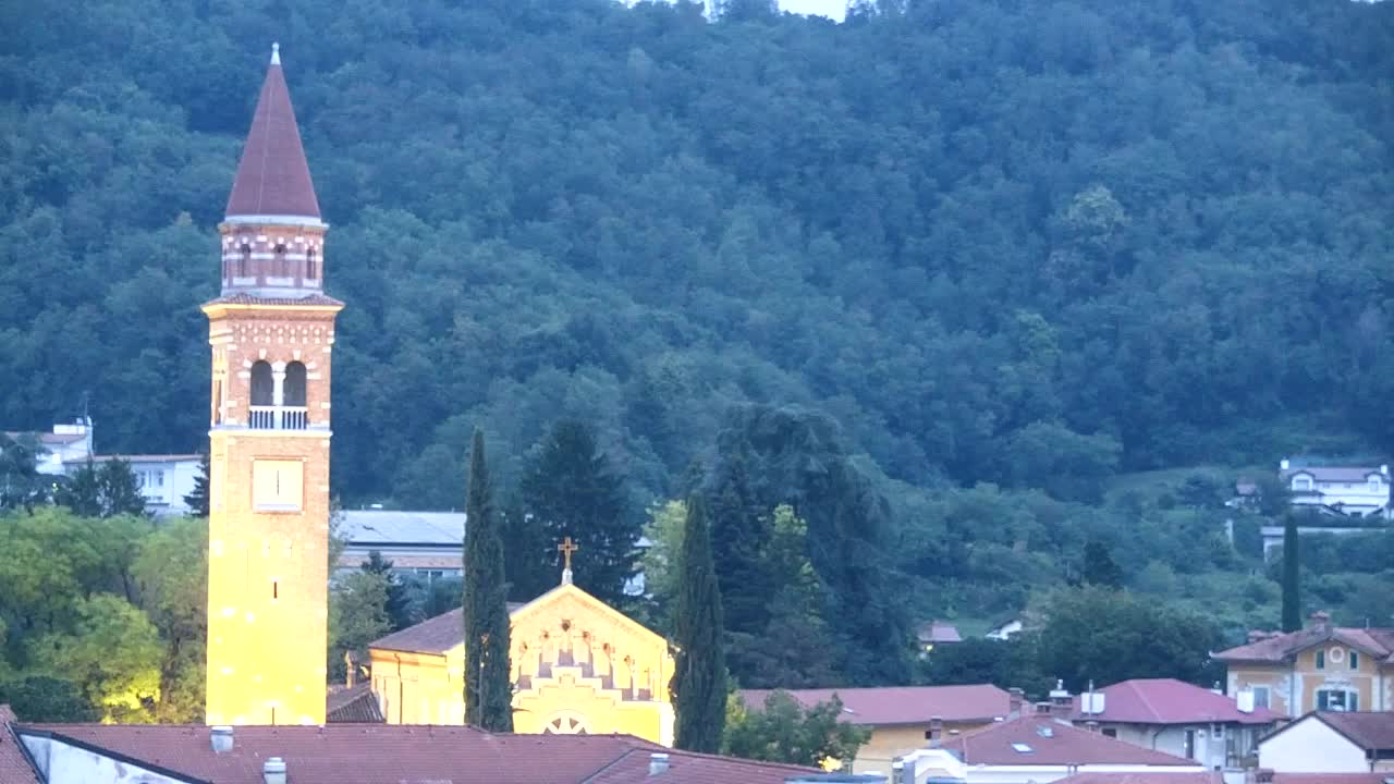 Čudovit panoramski pogled na Šempeter pri Gorici