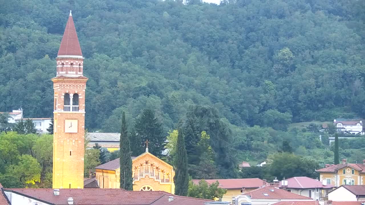 Čudovit panoramski pogled na Šempeter pri Gorici