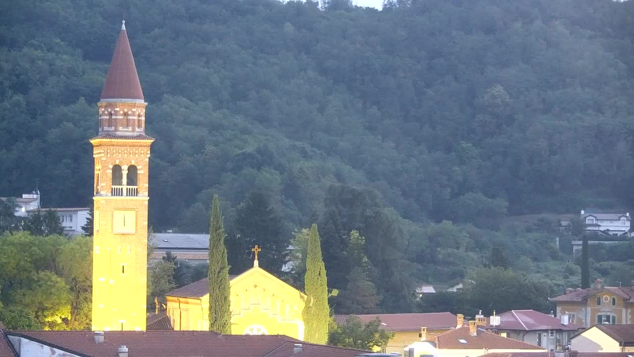 Prekrasan panoramski pogled na Šempeter pri Gorici