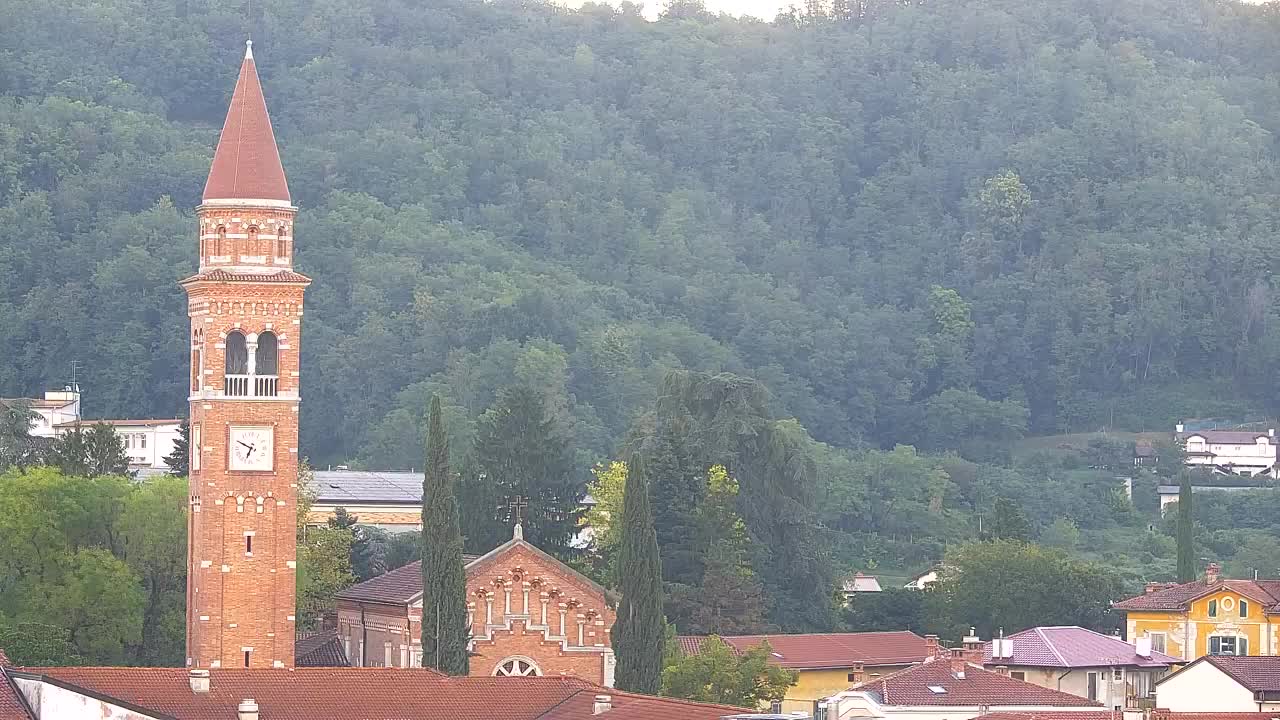 Čudovit panoramski pogled na Šempeter pri Gorici