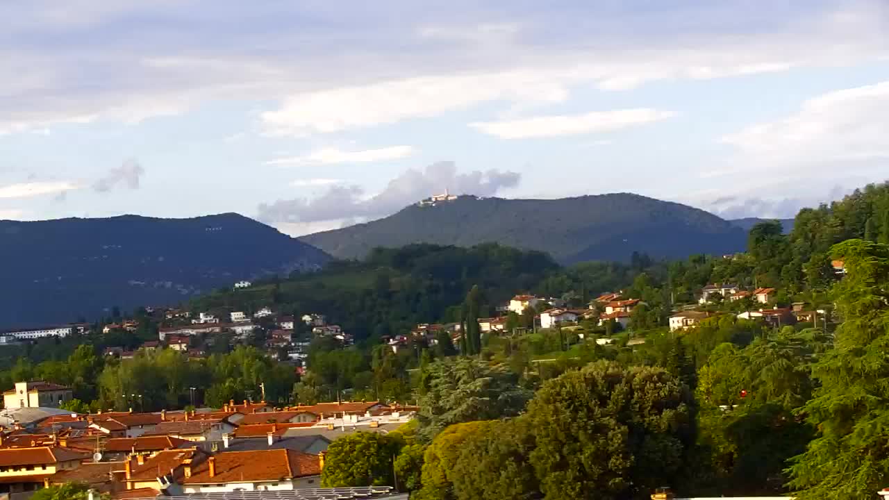 Čudovit panoramski pogled na Šempeter pri Gorici