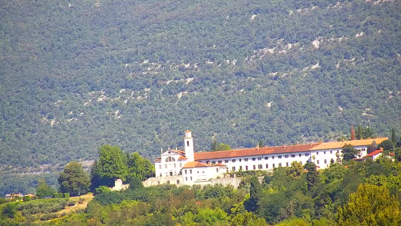 Čudovit panoramski pogled na Šempeter pri Gorici