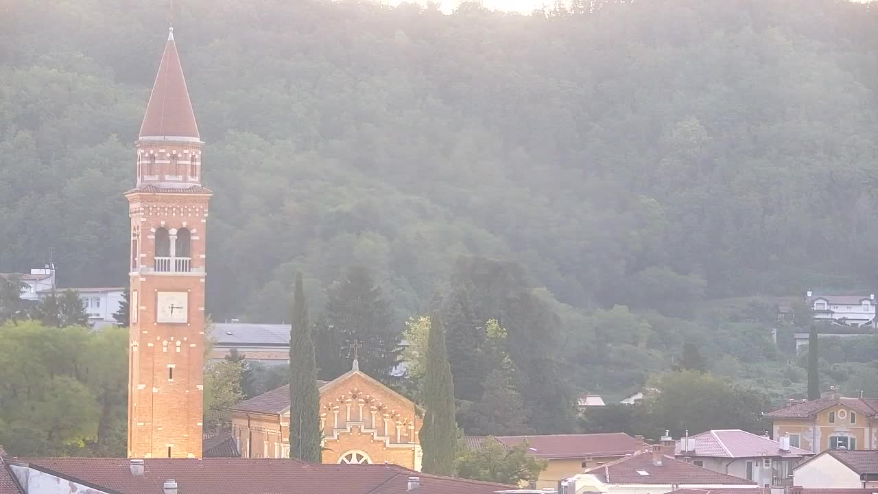 Čudovit panoramski pogled na Šempeter pri Gorici
