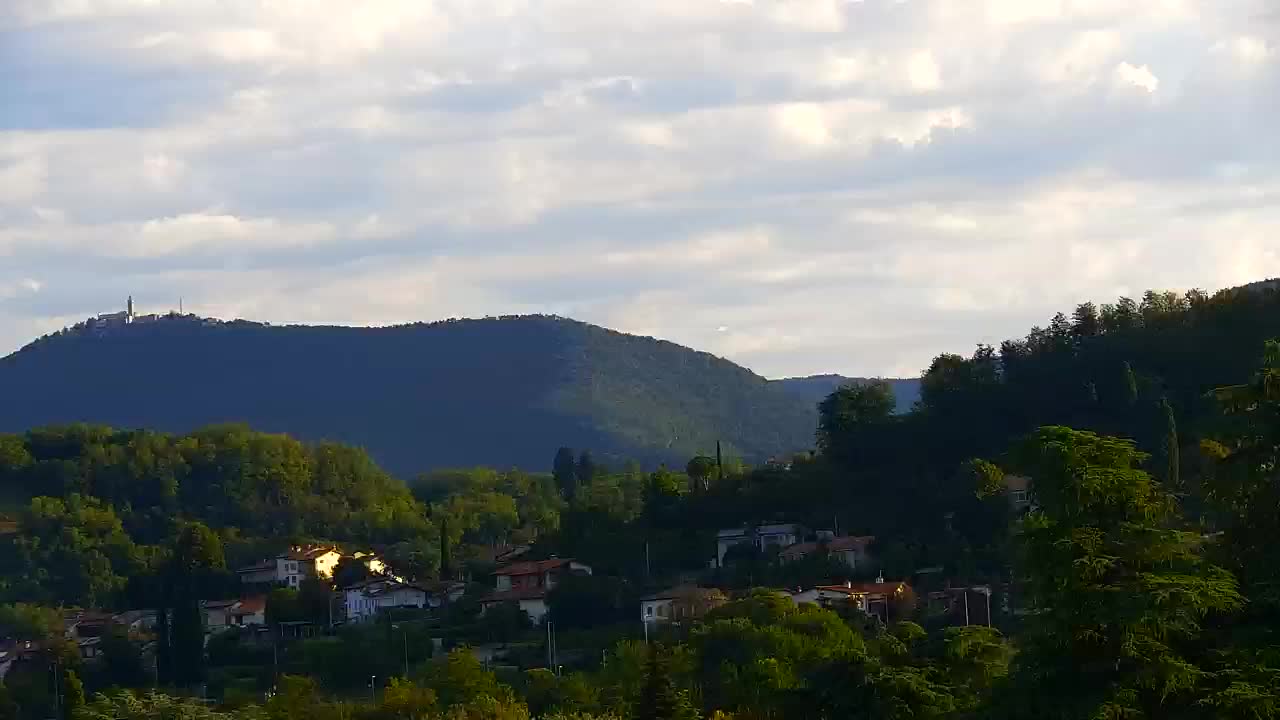 Čudovit panoramski pogled na Šempeter pri Gorici