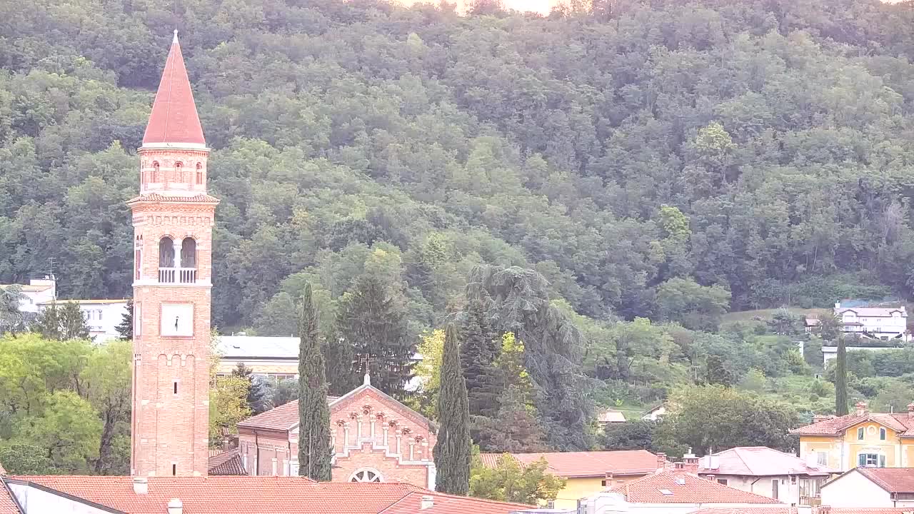 Čudovit panoramski pogled na Šempeter pri Gorici
