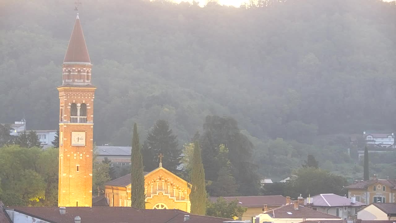 Čudovit panoramski pogled na Šempeter pri Gorici