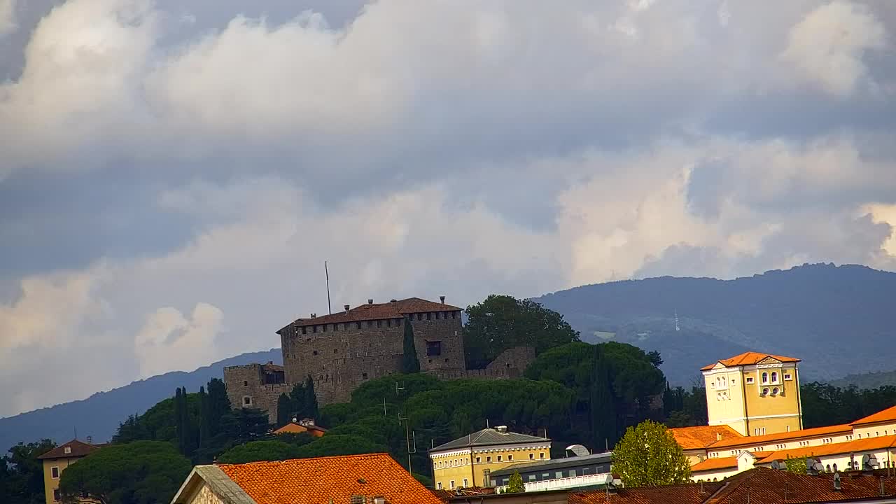 Čudovit panoramski pogled na Šempeter pri Gorici