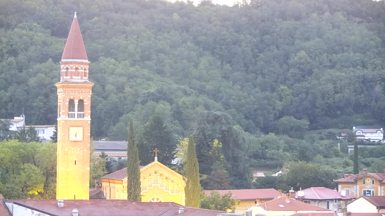 Čudovit panoramski pogled na Šempeter pri Gorici