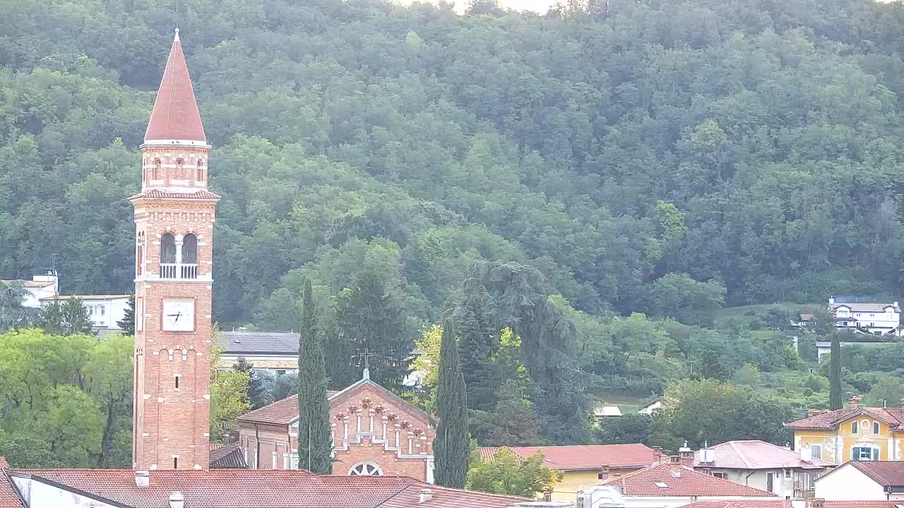 Čudovit panoramski pogled na Šempeter pri Gorici