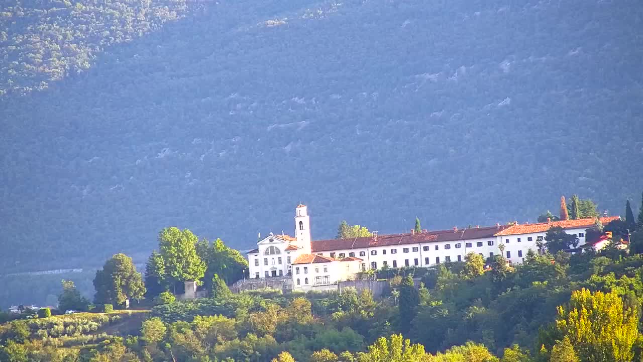 Panorama mozzafiato di Šempeter pri Gorici
