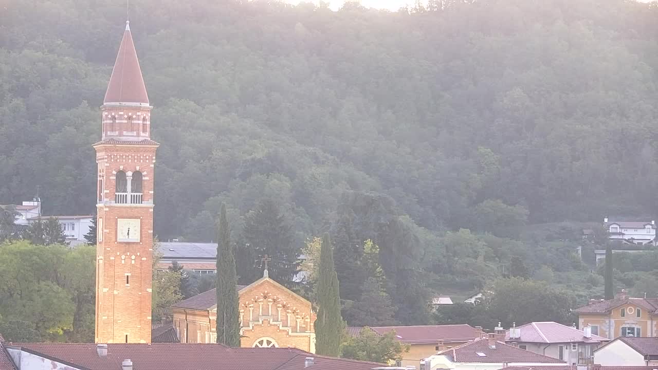 Prekrasan panoramski pogled na Šempeter pri Gorici