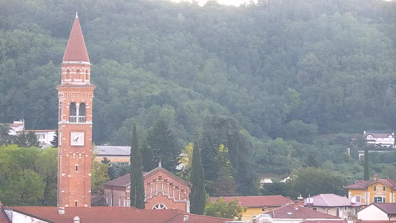 Prekrasan panoramski pogled na Šempeter pri Gorici