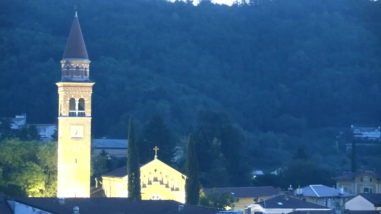 Panorama mozzafiato di Šempeter pri Gorici
