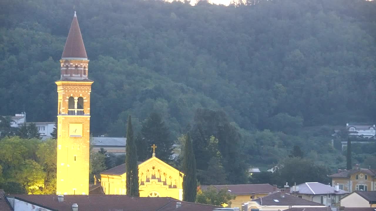 Čudovit panoramski pogled na Šempeter pri Gorici