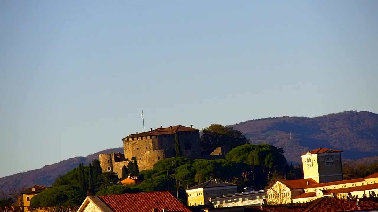 Čudovit panoramski pogled na Šempeter pri Gorici