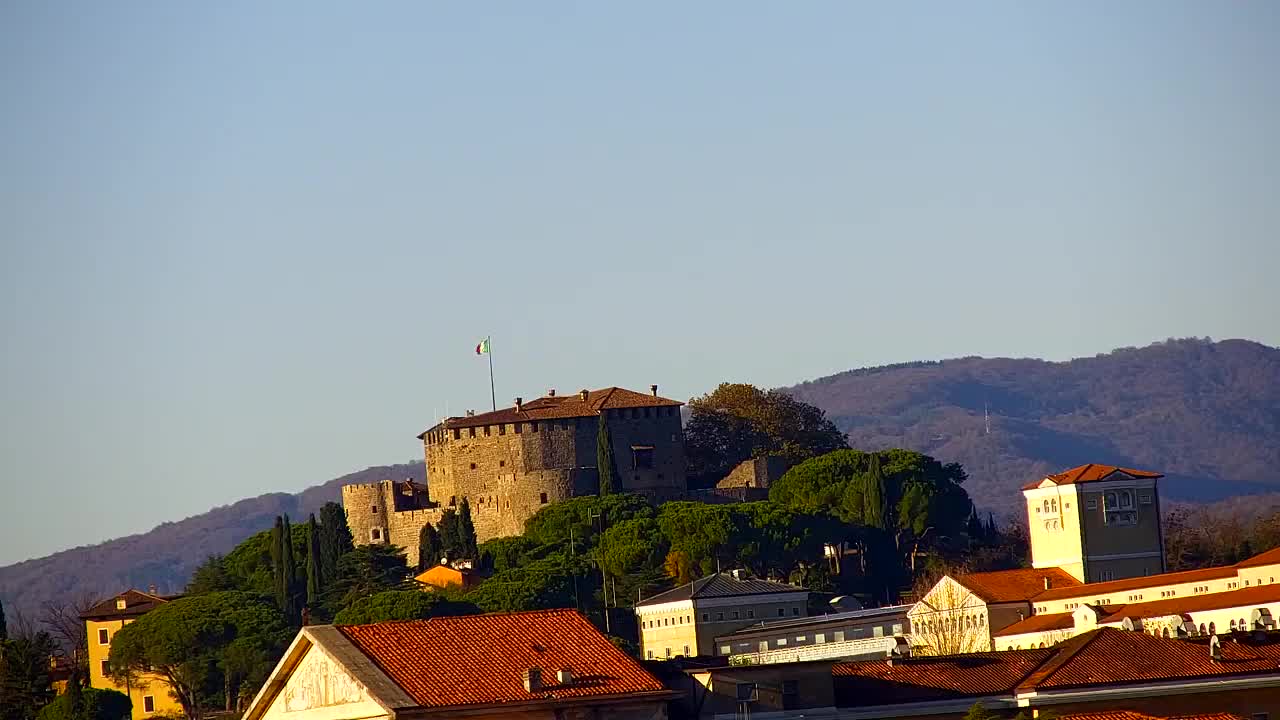 Prekrasan panoramski pogled na Šempeter pri Gorici