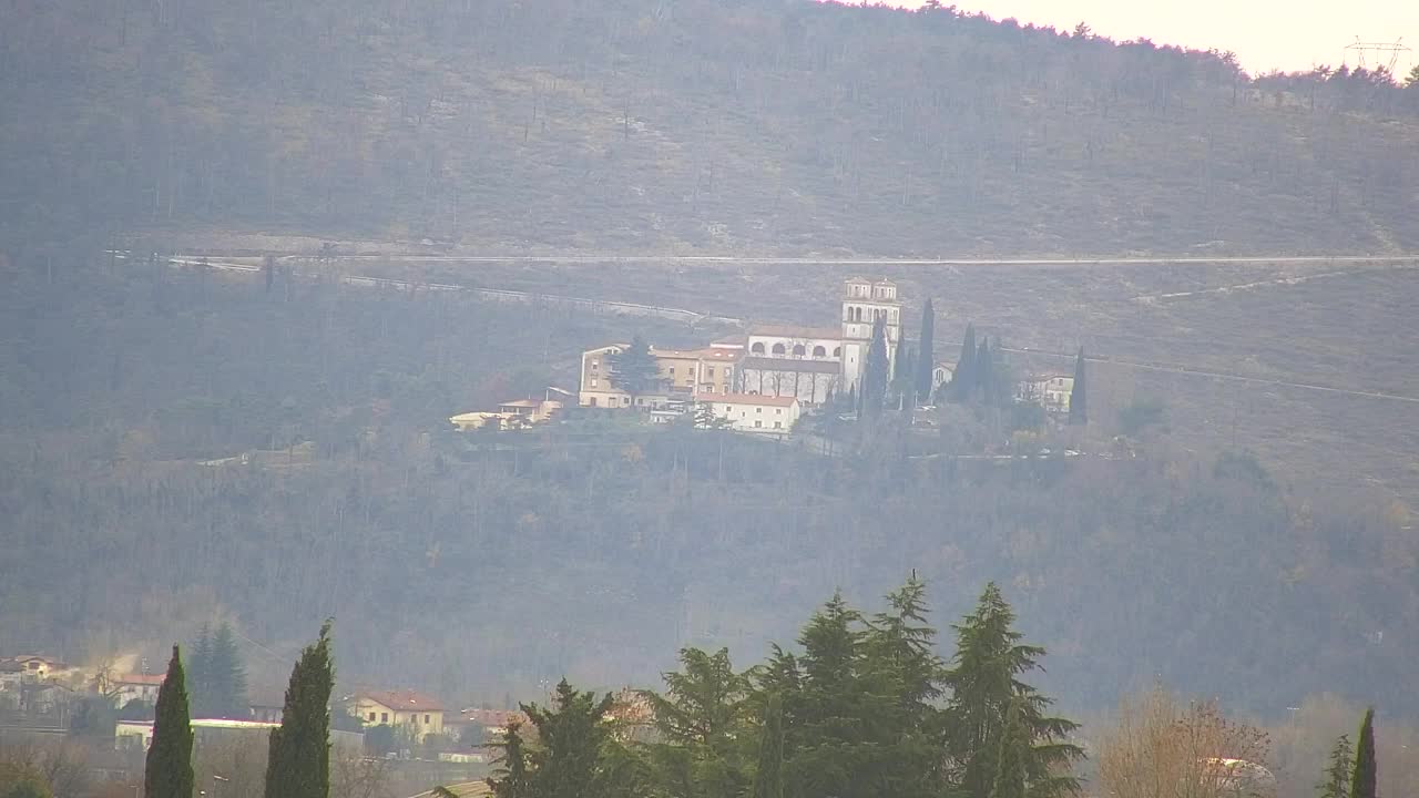 Čudovit panoramski pogled na Šempeter pri Gorici