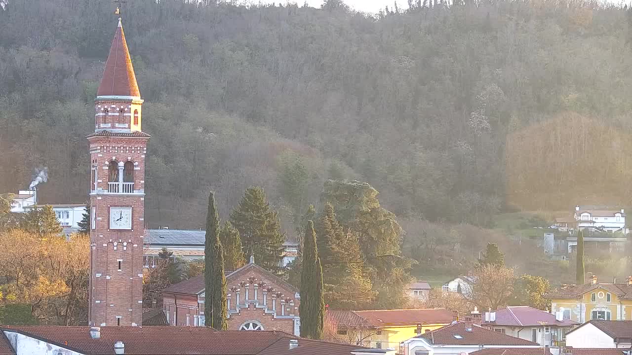 Prekrasan panoramski pogled na Šempeter pri Gorici