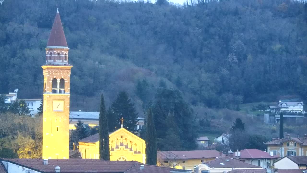 Panorama mozzafiato di Šempeter pri Gorici