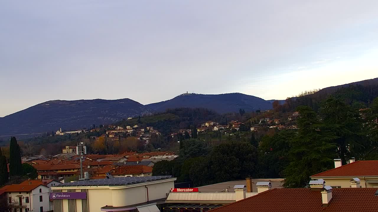 Prekrasan panoramski pogled na Šempeter pri Gorici