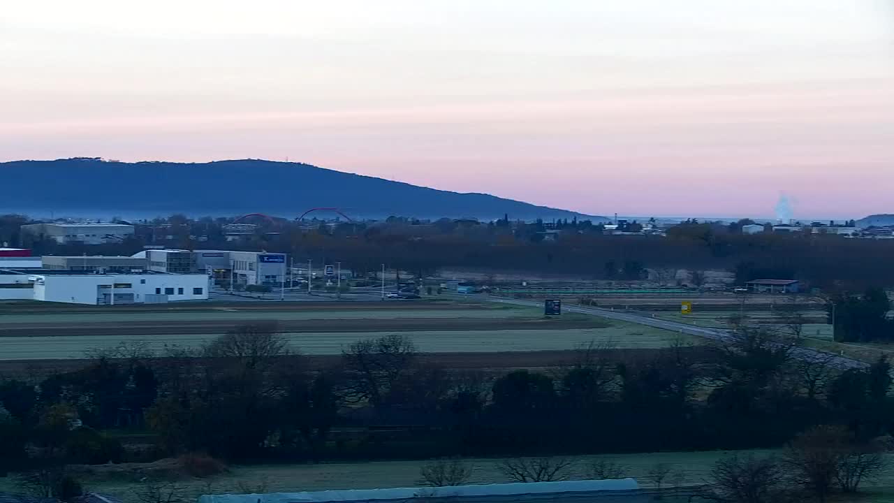 Čudovit panoramski pogled na Šempeter pri Gorici
