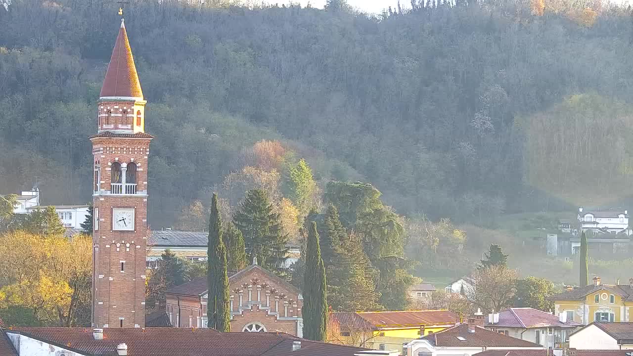 Panorama mozzafiato di Šempeter pri Gorici