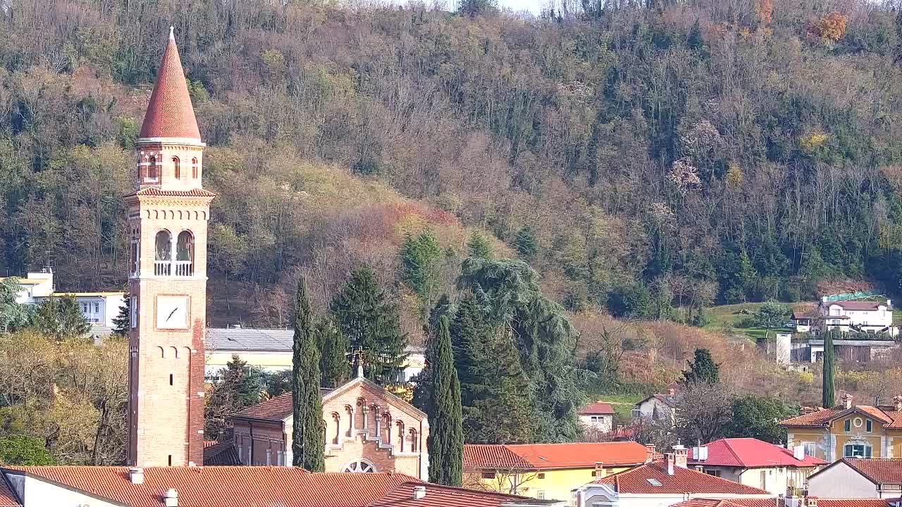 Čudovit panoramski pogled na Šempeter pri Gorici