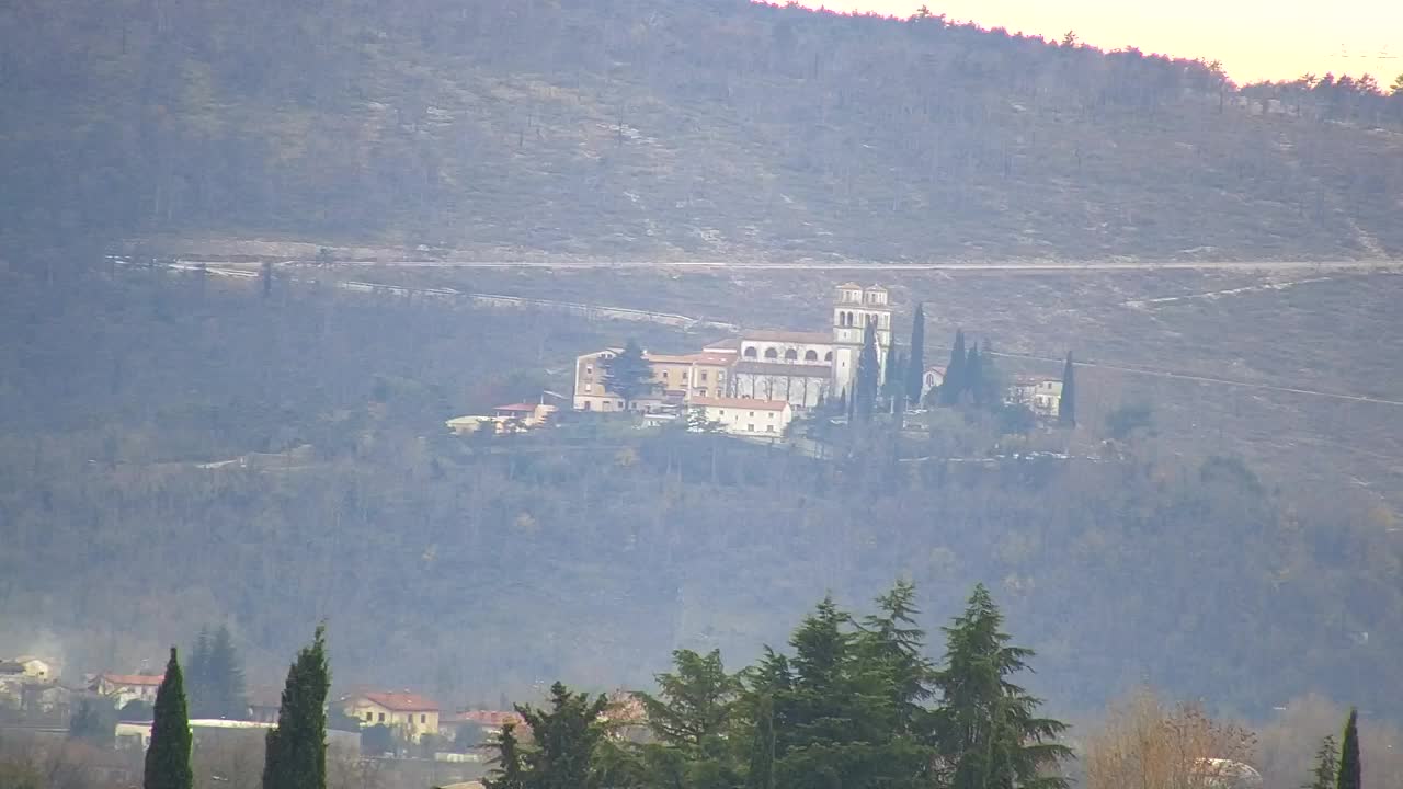 Prekrasan panoramski pogled na Šempeter pri Gorici